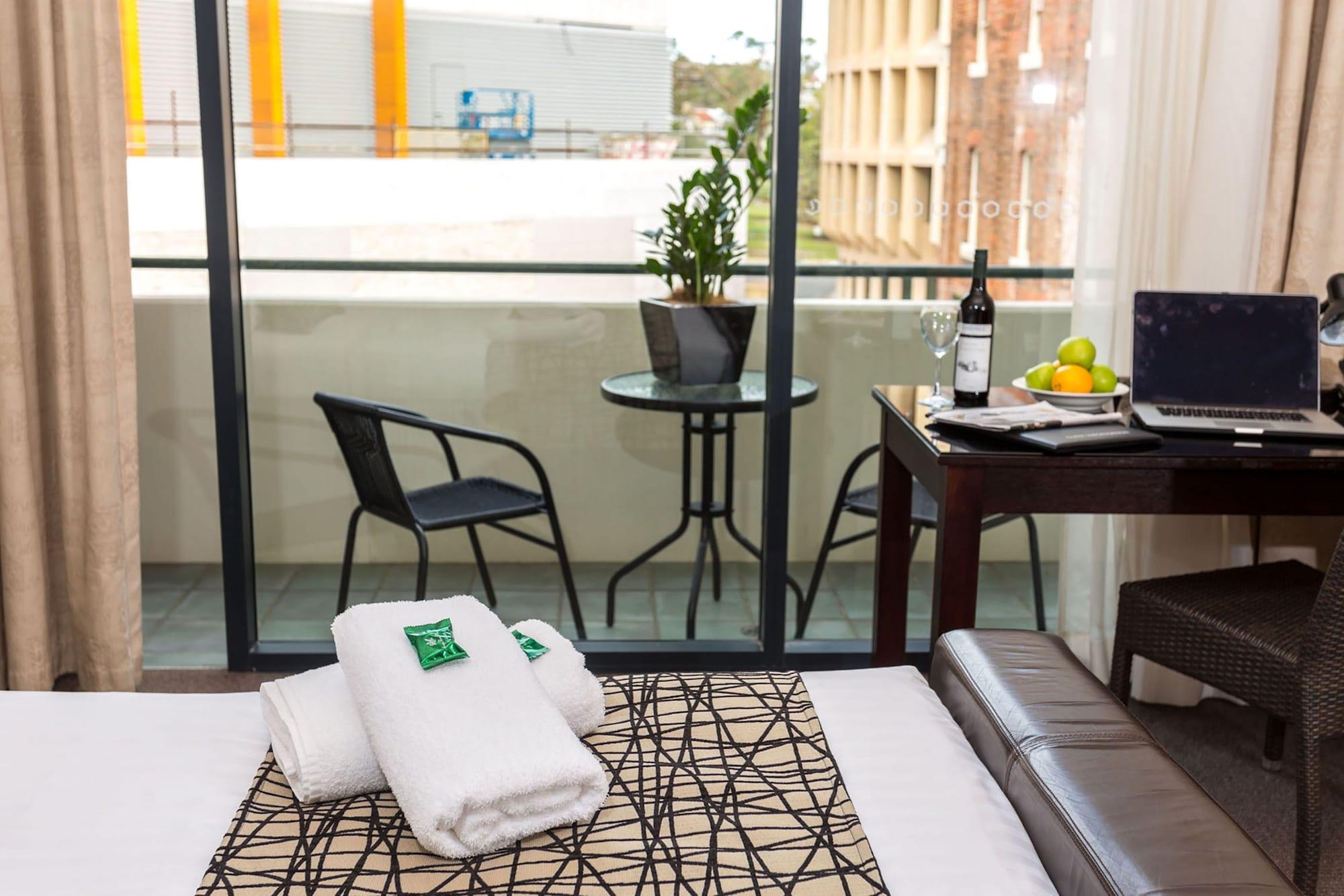 Clarendon Hotel نيو كاسل المظهر الخارجي الصورة