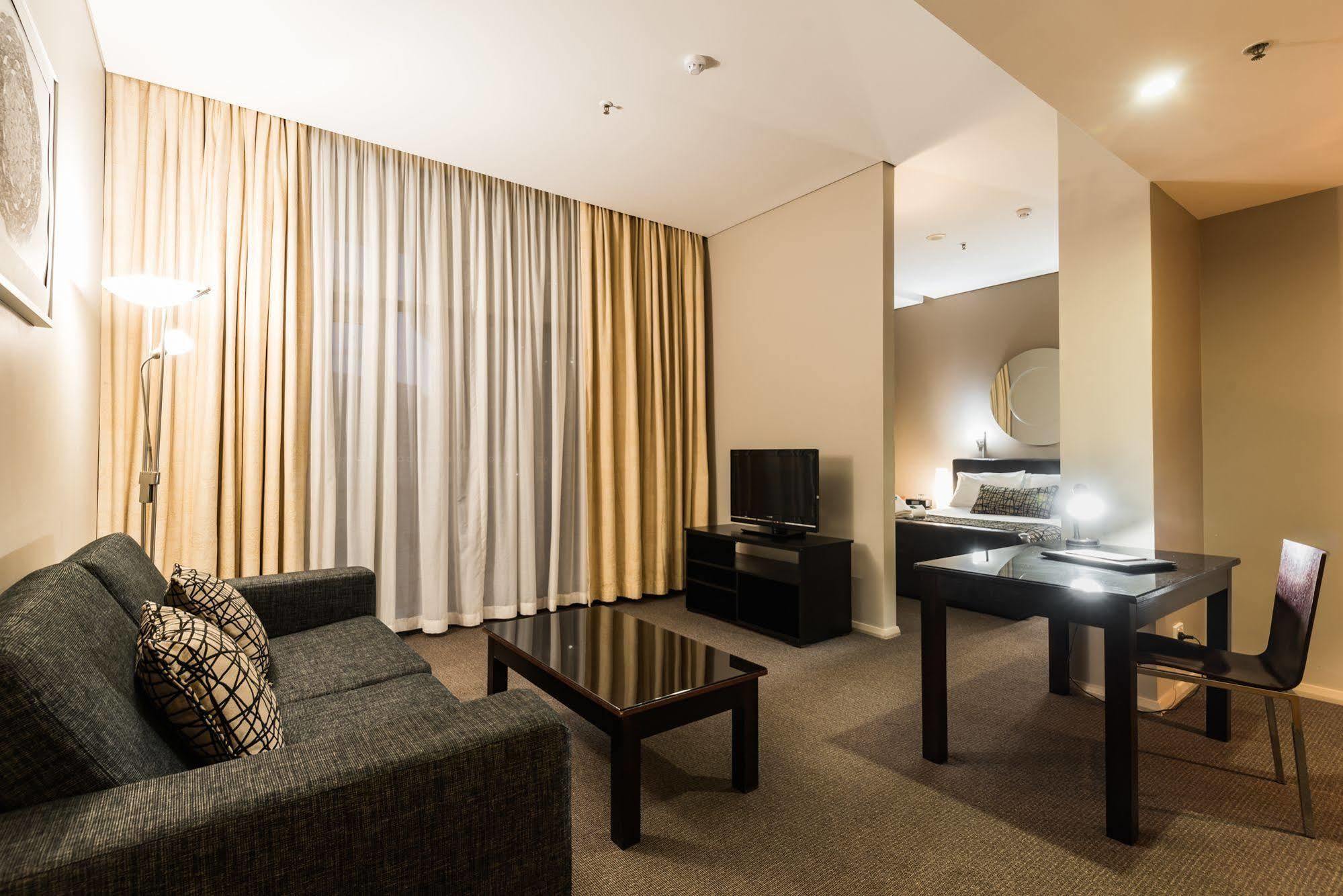 Clarendon Hotel نيو كاسل المظهر الخارجي الصورة