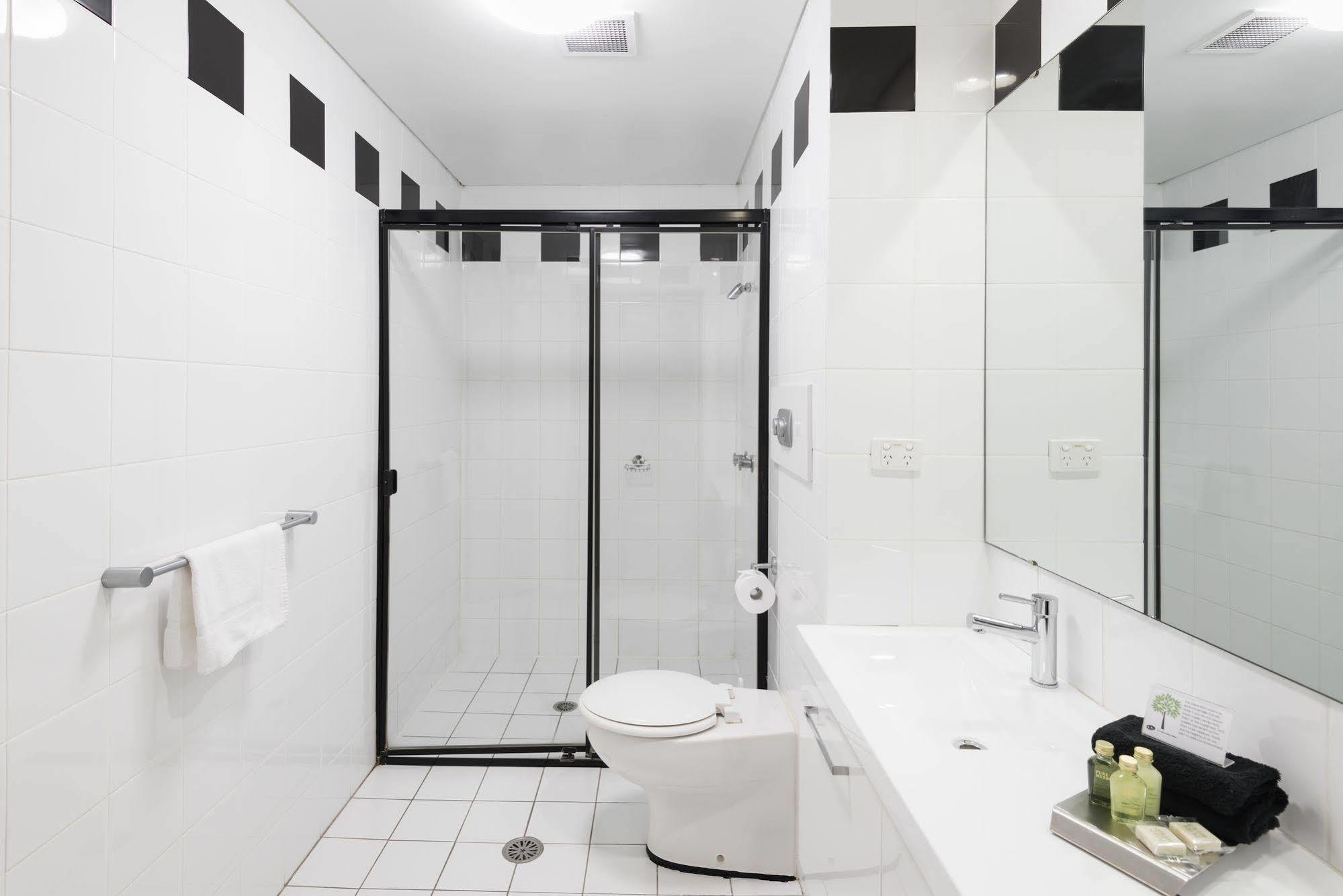 Clarendon Hotel نيو كاسل المظهر الخارجي الصورة