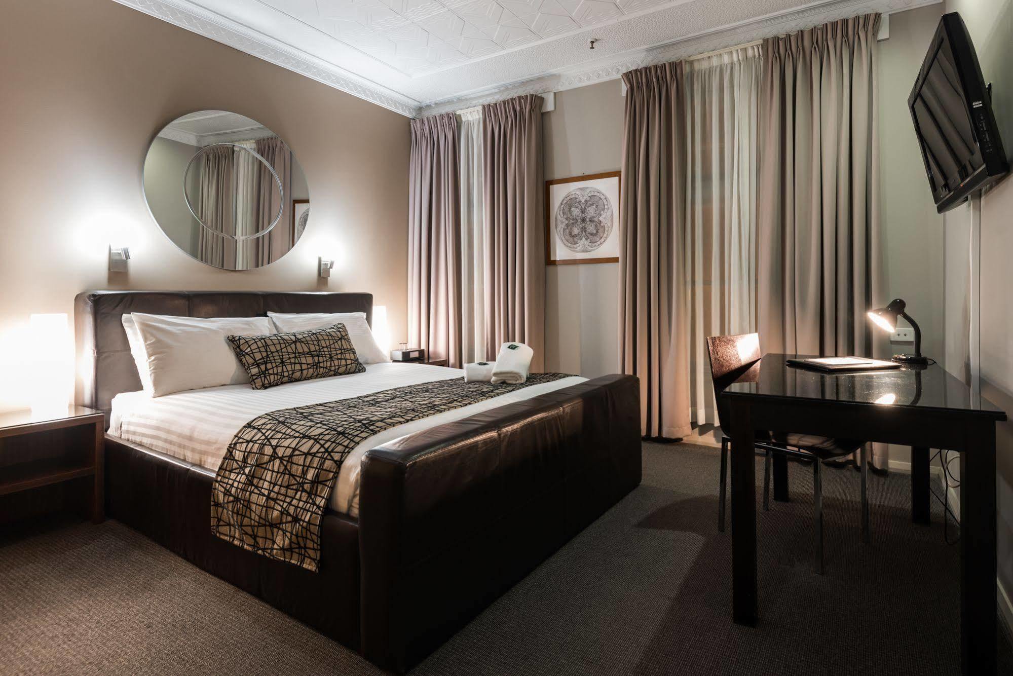Clarendon Hotel نيو كاسل المظهر الخارجي الصورة